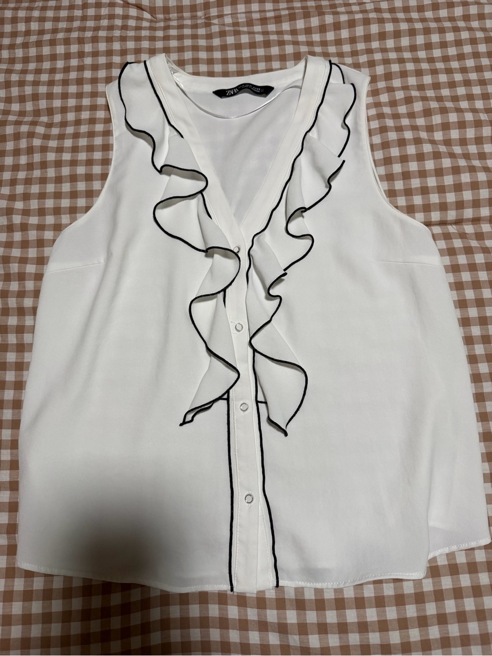 Zara White Sleeveless Ruffle Blouse with Black Trim